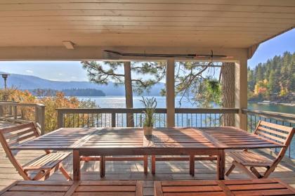 Waterfront Lake Studio with Deck and Beach Access! - image 3