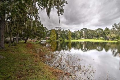 Cozy Lakefront Hernando House with Covered Patio! - image 8