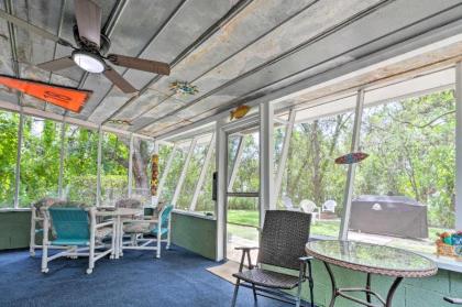 Riverfront Homosassa Home with Boat Slip and 4 Kayaks! - image 10