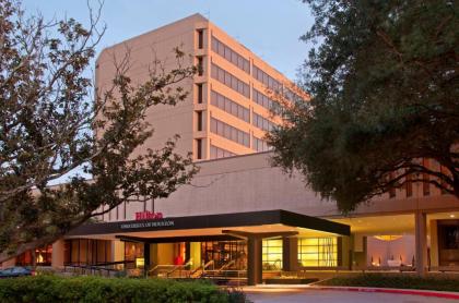 Hilton University of Houston - image 1