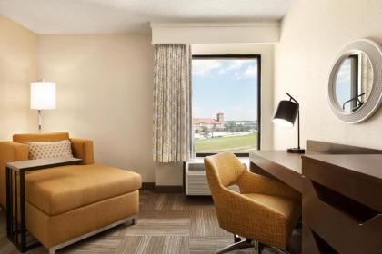 Hampton Inn Houston Hobby Airport - image 12