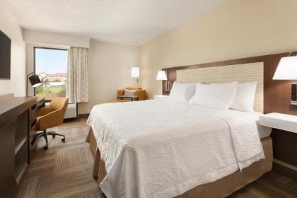 Hampton Inn Houston Hobby Airport - image 13