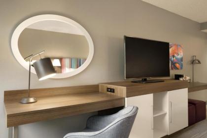 Hampton Inn - Houston/Brookhollow - image 3