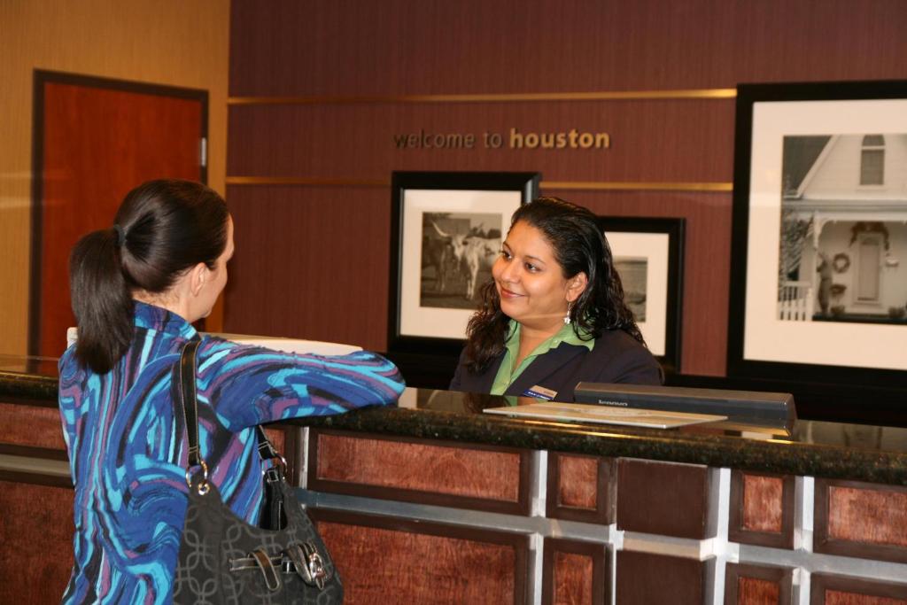 Hampton Inn & Suites Houston-Cypress Station - image 6