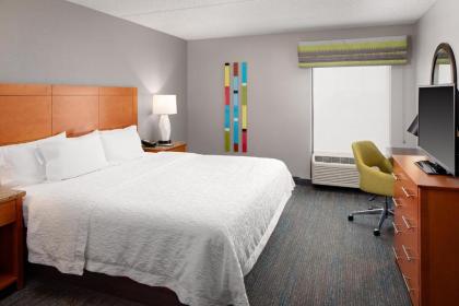 Hampton Inn & Suites Houston-Medical Center-NRG Park - image 10