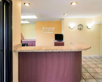 Rodeway Inn and Suites Hwy 290 - image 14