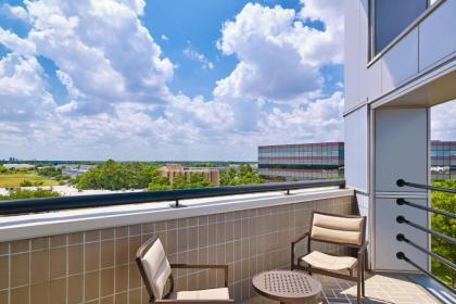 Sheraton North Houston at George Bush Intercontinental - image 13