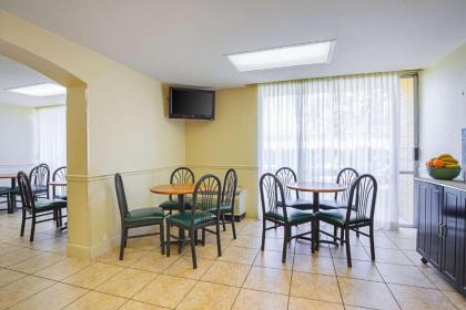 Quality Inn and Suites NRG Park - Medical Center - image 10