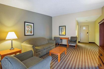 Quality Inn and Suites NRG Park - Medical Center - image 13