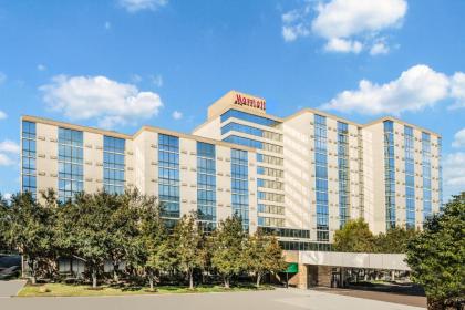 Houston Marriott North - image 1