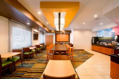 Fairfield Inn & Suites by Marriott Houston Energy Corridor/Katy Freeway - image 4