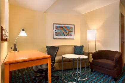 Fairfield Inn & Suites by Marriott Houston Energy Corridor/Katy Freeway - image 9