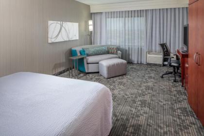 Courtyard by Marriott Houston Medical Center/NRG Park - image 10