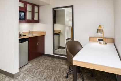 SpringHill Suites Houston Hobby Airport - image 4