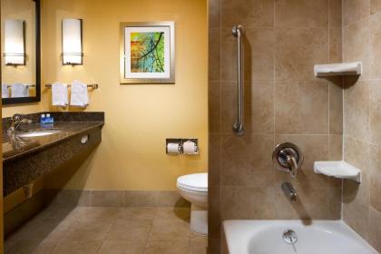 Fairfield Inn & Suites Houston Intercontinental Airport - image 17