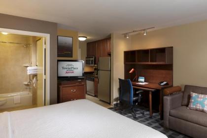 TownePlace Suites Houston Intercontinental Airport - image 15