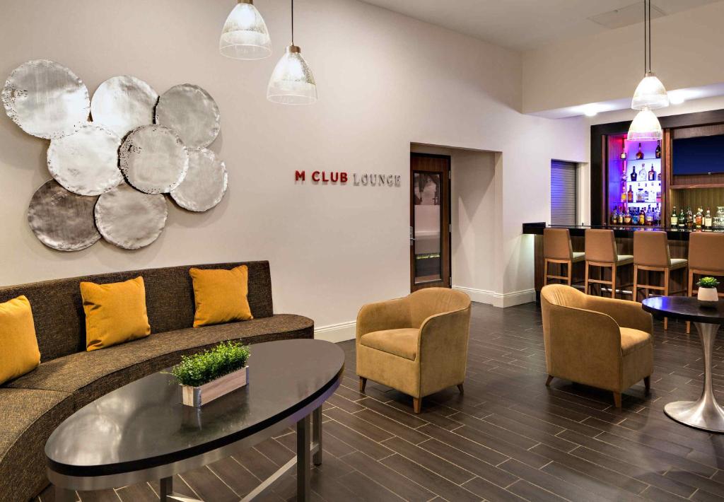 Houston Marriott South at Hobby Airport - image 4