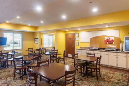 Quality Inn & Suites West Chase - image 17