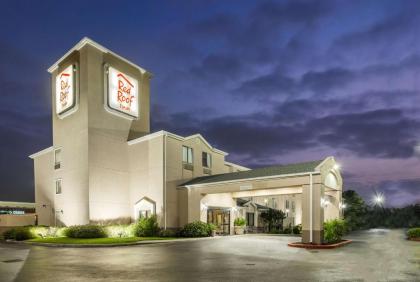 Red Roof Inn Houston - IAH Airport/JFK BLVD - image 3