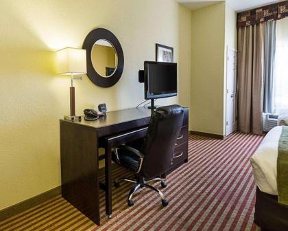 Days Inn & Suites by Wyndham Houston / West Energy Corridor - image 15