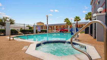 Best Western Plus Northwest Inn and Suites Houston - image 8