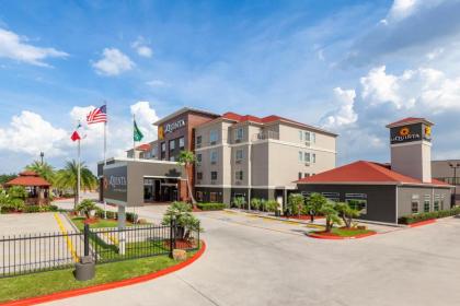 La Quinta by Wyndham Houston Channelview - image 10