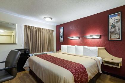 Red Roof Inn Houston Westchase - image 14