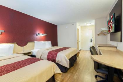 Red Roof Inn Houston Westchase - image 3