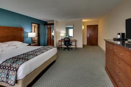 GreenTree Hotel - Houston Hobby Airport - image 4