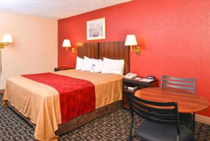 Americas Best Value Inn-Near NRG Park/Medical Center - image 4