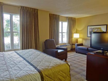 Extended Stay America Suites - Houston - Med Ctr - NRG Park - Braeswood Blvd - image 17