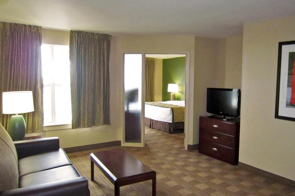 Extended Stay America Suites - Houston - Med Ctr - NRG Park - Braeswood Blvd - image 4