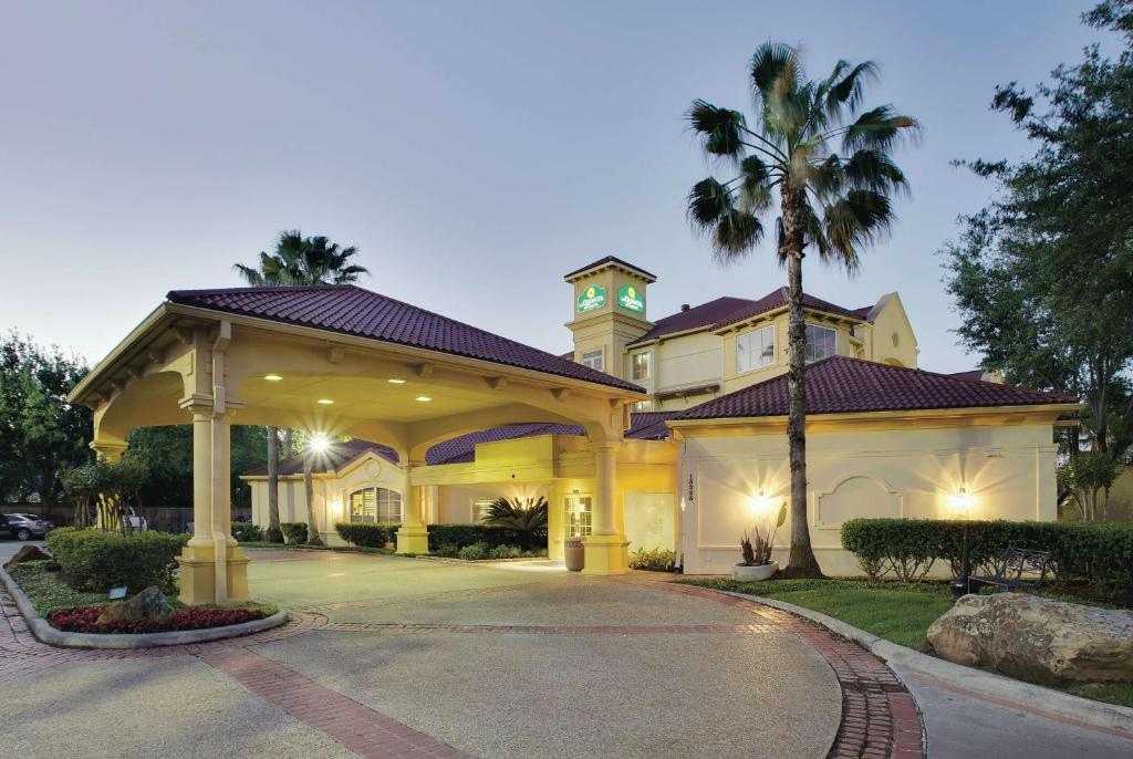 La Quinta by Wyndham Houston West Park 10 - main image