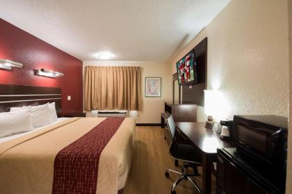 Red Roof Inn Houston Brookhollow - image 10