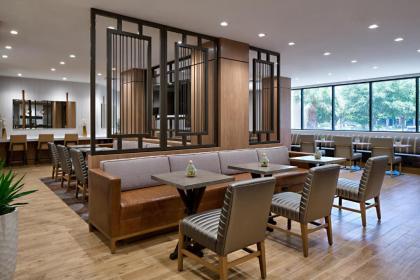 Houston Marriott Westchase - image 6