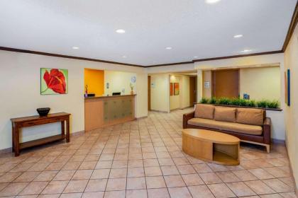 La Quinta by Wyndham Houston Southwest - image 16