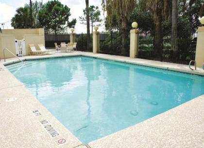 La Quinta by Wyndham Houston NW Brookhallow - image 15