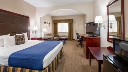 Best Western Windsor Suites - image 15