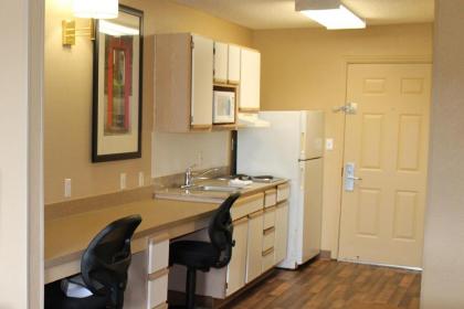 Extended Stay America Suites - Houston - Katy Freeway - Energy Corridor - image 10