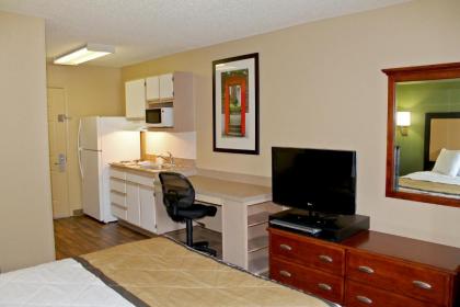 Extended Stay America Suites - Houston - Katy Freeway - Energy Corridor - image 15