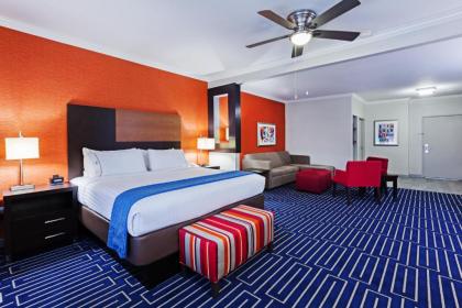 Holiday Inn Express Hotel and Suites Houston East an IHG Hotel - image 19