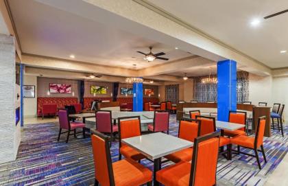 Holiday Inn Express Hotel and Suites Houston East an IHG Hotel - image 6