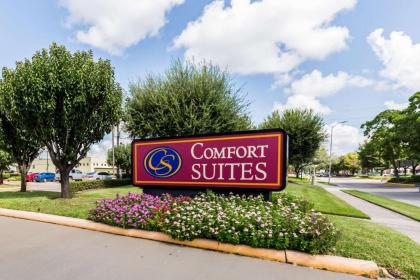 Comfort Suites Westchase Houston Energy Corridor - image 1