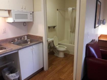 InTown Suites Extended Stay Houston/Greenspoint - image 10