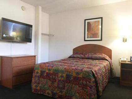 InTown Suites Extended Stay Houston/Greenspoint - image 4