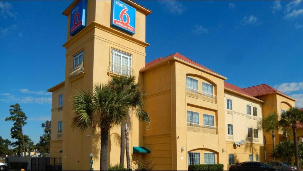 Motel 6-Houston TX - Spring - image 3