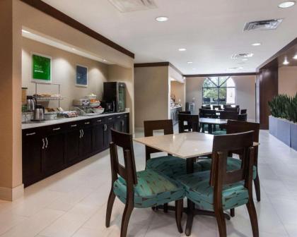 Comfort Suites Houston West At Clay Road - image 10