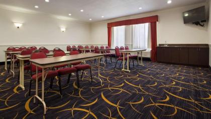 Best Western Plus North Houston Inn & Suites - image 6