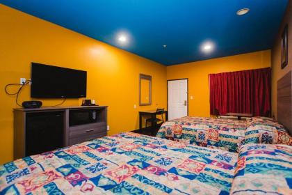 Moonlight Suites - Houston/George Bush Int'l Airport - image 20