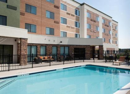 Courtyard by Marriott Houston NASA Clear Lake - image 10